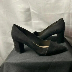 MICHAEL BY MICHAEL SHANNON WO SIZE 11 BLACK SUEDE SLIP ON CLOSED TOE PUMP
